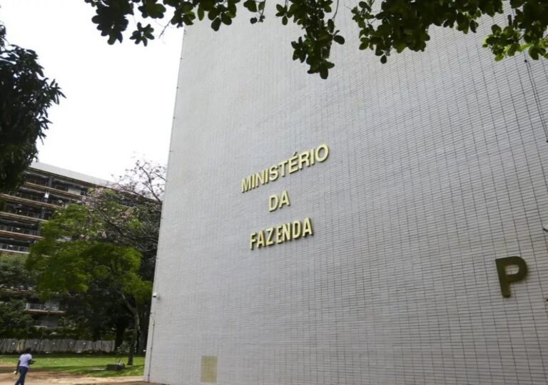 Brasil capta US$ 4,5 bi com emissão de títulos no mercado internacional