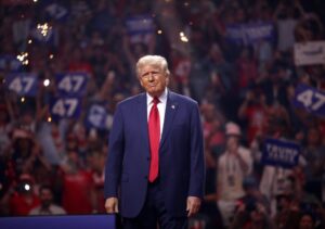 Donald Trump fala aos jornalistas a bordo do Air Force One sobre a compra de petróleo venezuelano pela Índia em vez do petróleo iraniano