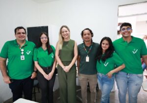 representantes da assembleia legislativa e do hospital veterinário da uece durante visita institucional para fortalecer parceria pela causa animal