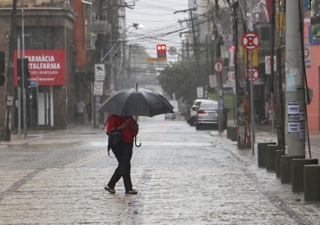 Registro de chuva em cidades do Ceará durante a quadra chuvosa