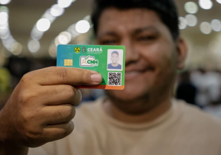 Atendimento do programa CNH Popular no interior do Ceará