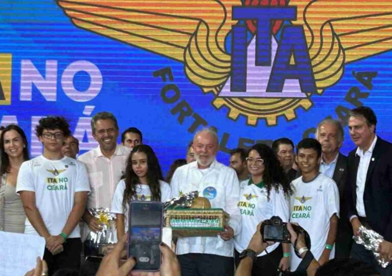 Presidente Lula visita obras e inaugura bloco estudantil do ITA Ceará em Fortaleza