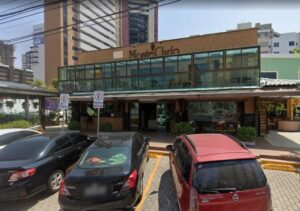 Obras de novo mall no local da antiga padaria MonteCarlo no Meireles em Fortaleza