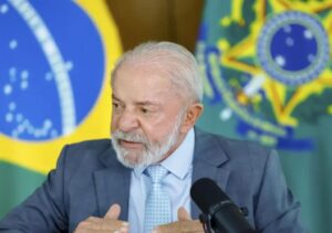 Lula anuncia programa Desenrola Brasil