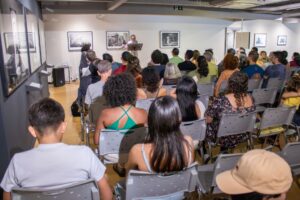 Público participa de concerto do Projeto Lumières e atividades de acessibilidade no Museu da Fotografia Fortaleza.