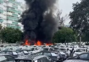 Área do acidente após colisão entre helicópteros que deixou seis mortos.
