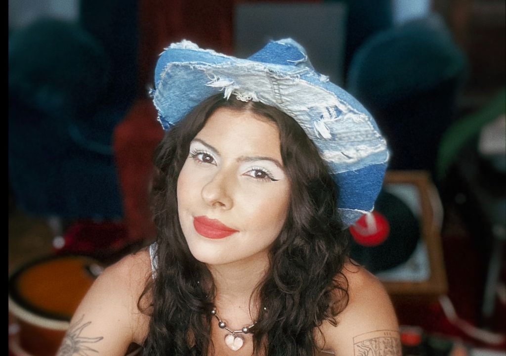 Cantora Daíra se apresenta no Cine São Luiz em espetáculo dedicado a Belchior.