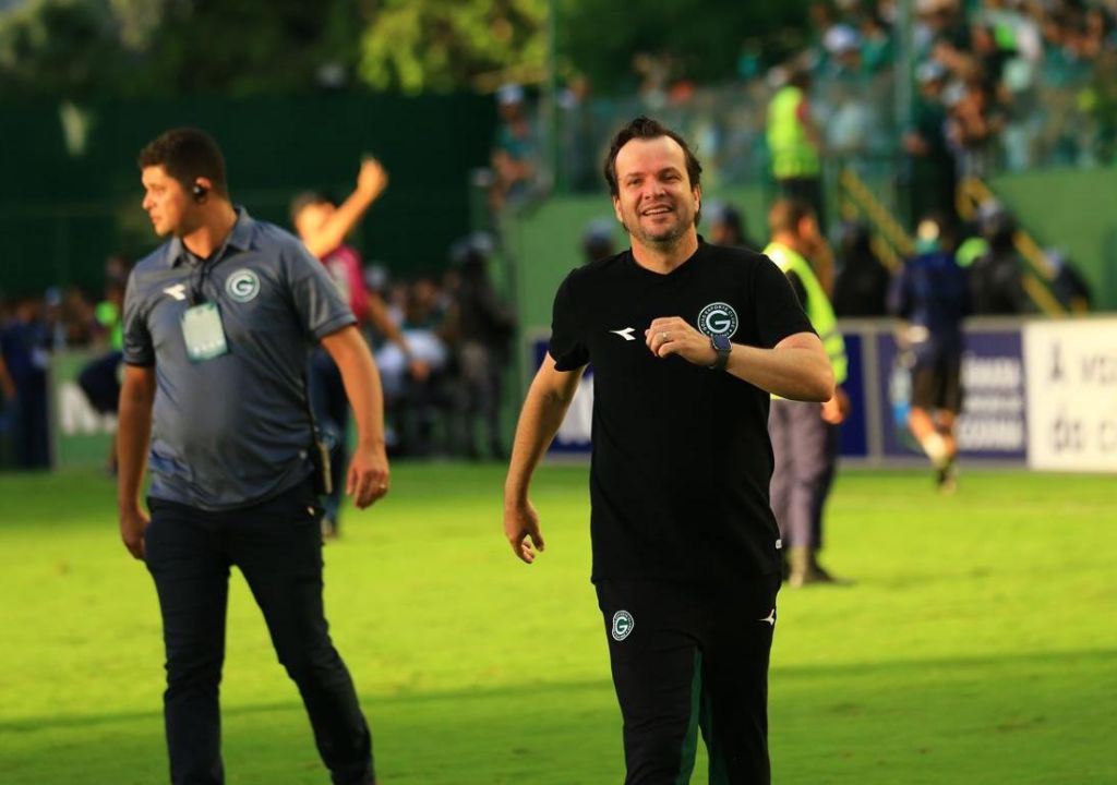 Ceará acerta contratação do técnico Daniel Paulista para comandar a equipe.