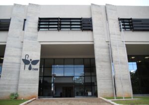 Documento da CNBB orienta padres e bispos a não declarar apoio a candidatos nem participar de campanhas eleitorais nas eleições de 2026.