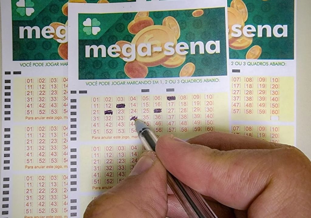 Apostas de Fortaleza acertam cinco números da Mega-Sena 3062